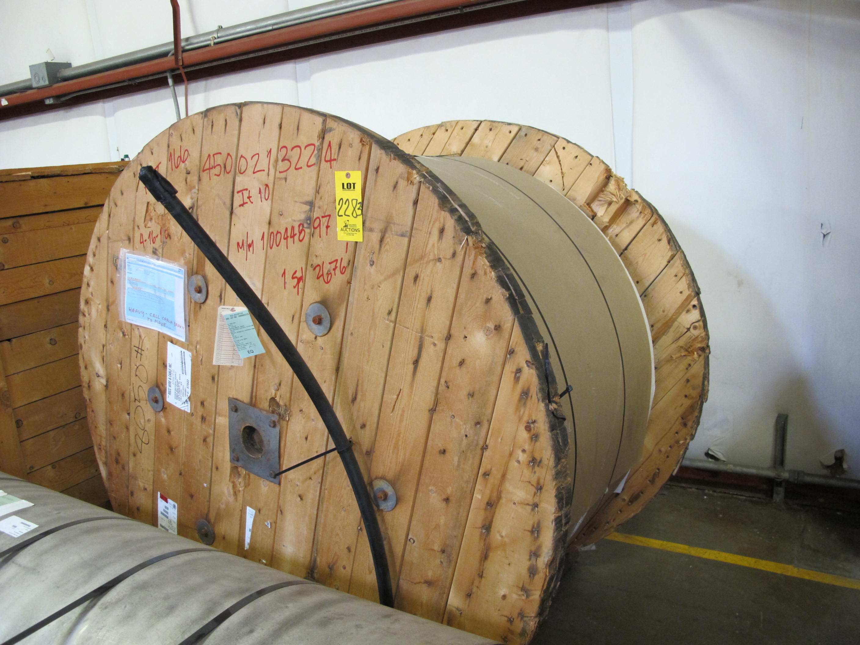 CABLE, ELECTRICAL TYPE, 750 MCM SIZE, 600V RATING, COPPER MATERIAL, 1 CONDUCTOR, POWER KIND. FIREWALL III-J, CROSS-LINKED POLYETHYLENE (XLPE) INSULATION, HYPALON (CSPE) JACKET, BLACK. CABLE CODE E1MR ROCKBESTOS SPEC RSS-3-021 (W-44) LOADING & HANDLING FEE $100-